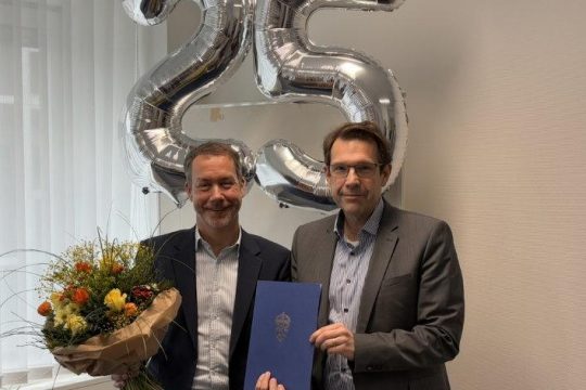 Stadtrat Michael Kolmer_25-jähriges Dienstjubiläum_Quelle_Wissenschaftsstadt Darmstadt