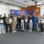 Gruppenaufnahme, Urkundenverleihung Ausbildungsbotschafterbetrieb des Jahres 2024. Foto: Klaus Mai