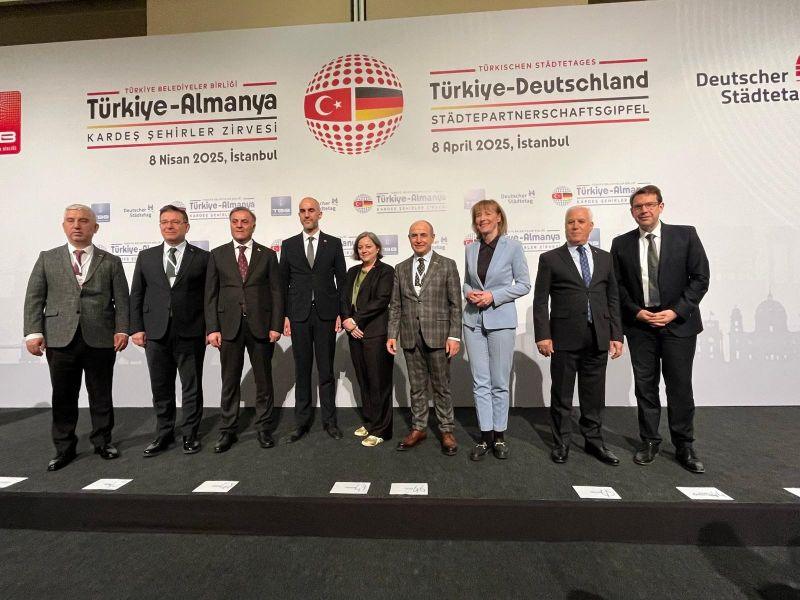 Deutsch tuerkische Stadtspitzen treffen-in Istanbul zusammen. Foto: Deutscher-Staedtetag