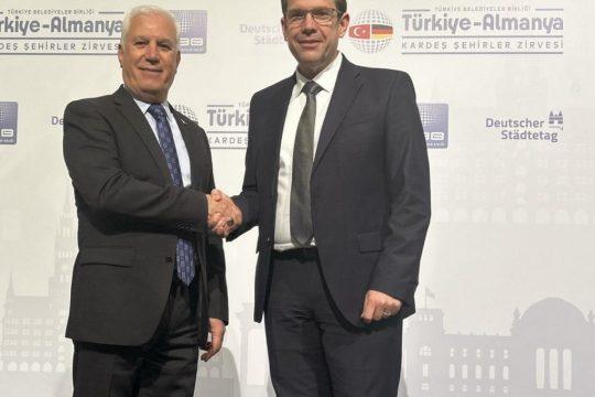 Hanno Benz und aus Bursa Mustafa Bozbey. Foto: Wissenschaftsstadt-Darmstad