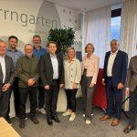 Der Vorstand des gegründeten Vereins "Gesellschaft und Polizei e.V." (v.l.n.r.): Gerhard Bereswill, früherer Frankfurter Polizeipräsident, Darmstadts Ordnungsdezernent, Stadtrat Paul Wandrey, Peter Griep, ehemaliger Bereichsleiter bei der Deutschen Bundesbank, Darmstadts früherer Bürgermeister Rafael Reißer, Oberbürgermeister Hanno Benz, Anne Baumann, Finanzvorstand SV Darmstadt 98 e.V., Amtsgerichtspräsidentin Gesine Wilke, Polizeipräsident Björn Gutzeit und Moritz Koch, Vorstand Darmstadt-Citymarketing. Foto: Wissenschaftsstadt Darmstadt